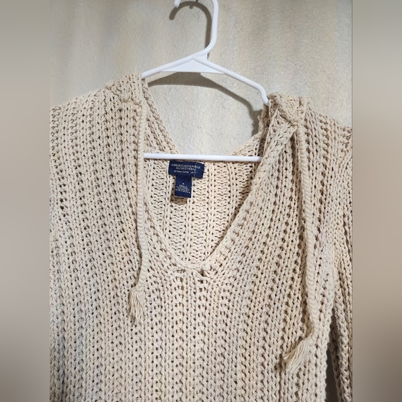 American Eagle Cream Knit Sweater - Picture 4 of 11